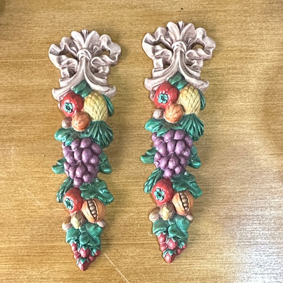 Vintage 1964 handmade ceramic swag wall fruit hanging decor - Picture 3 of 10